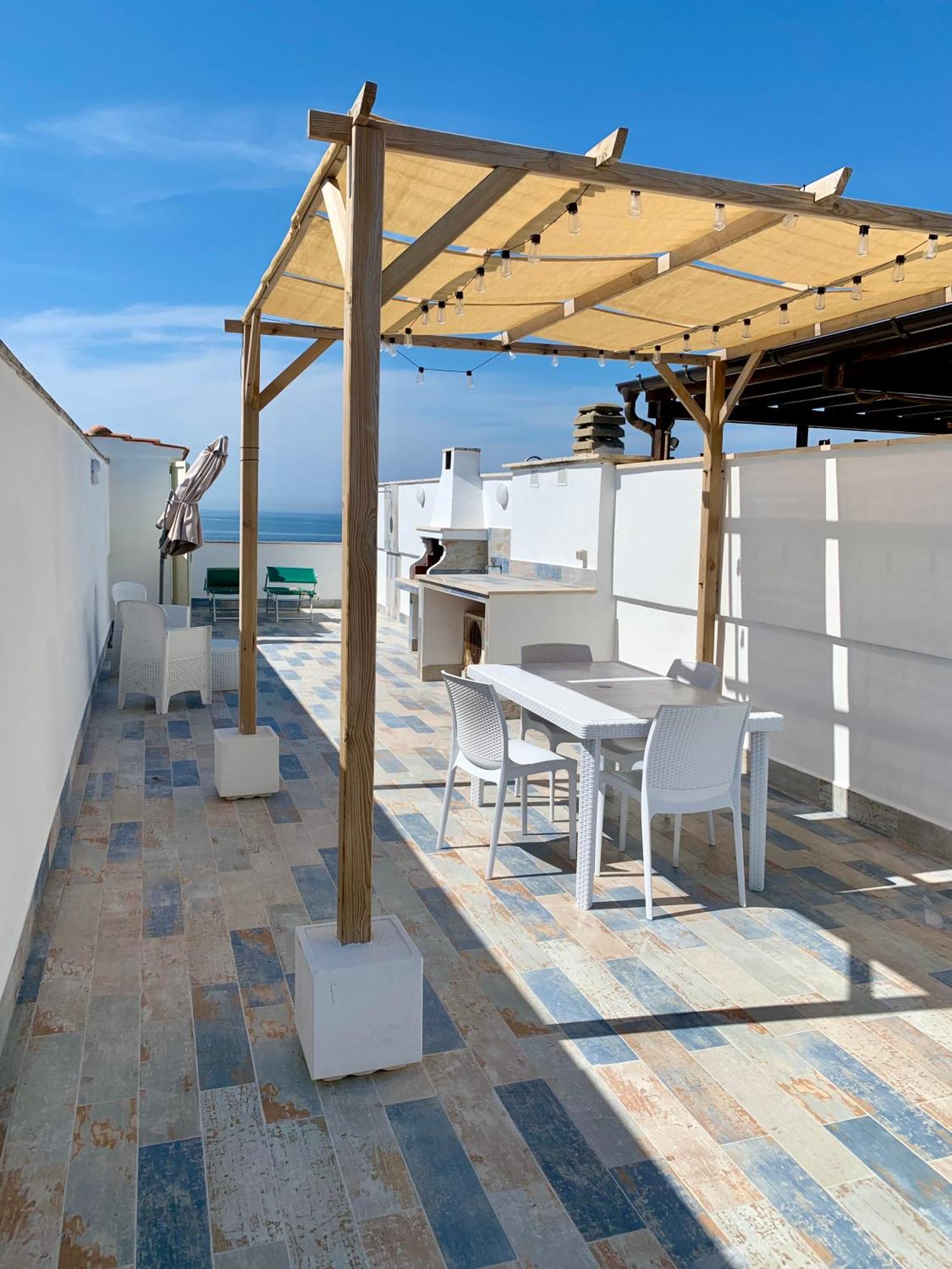 Sunset Apartment ซันตามารีเนลลา ภายนอก รูปภาพ